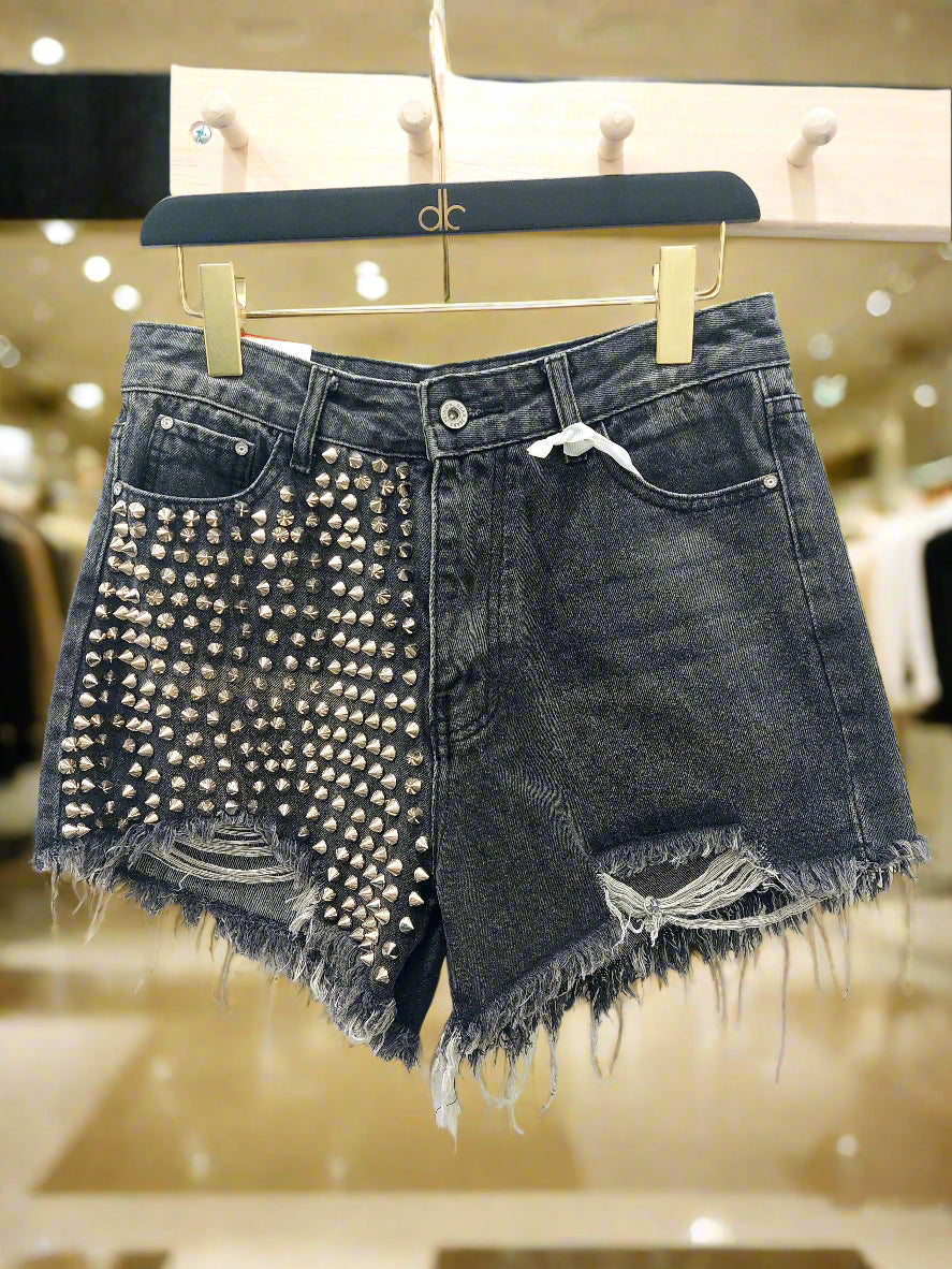 3 DESY džinsiniai šortai su įplėšimais ir kniedėmis moterims