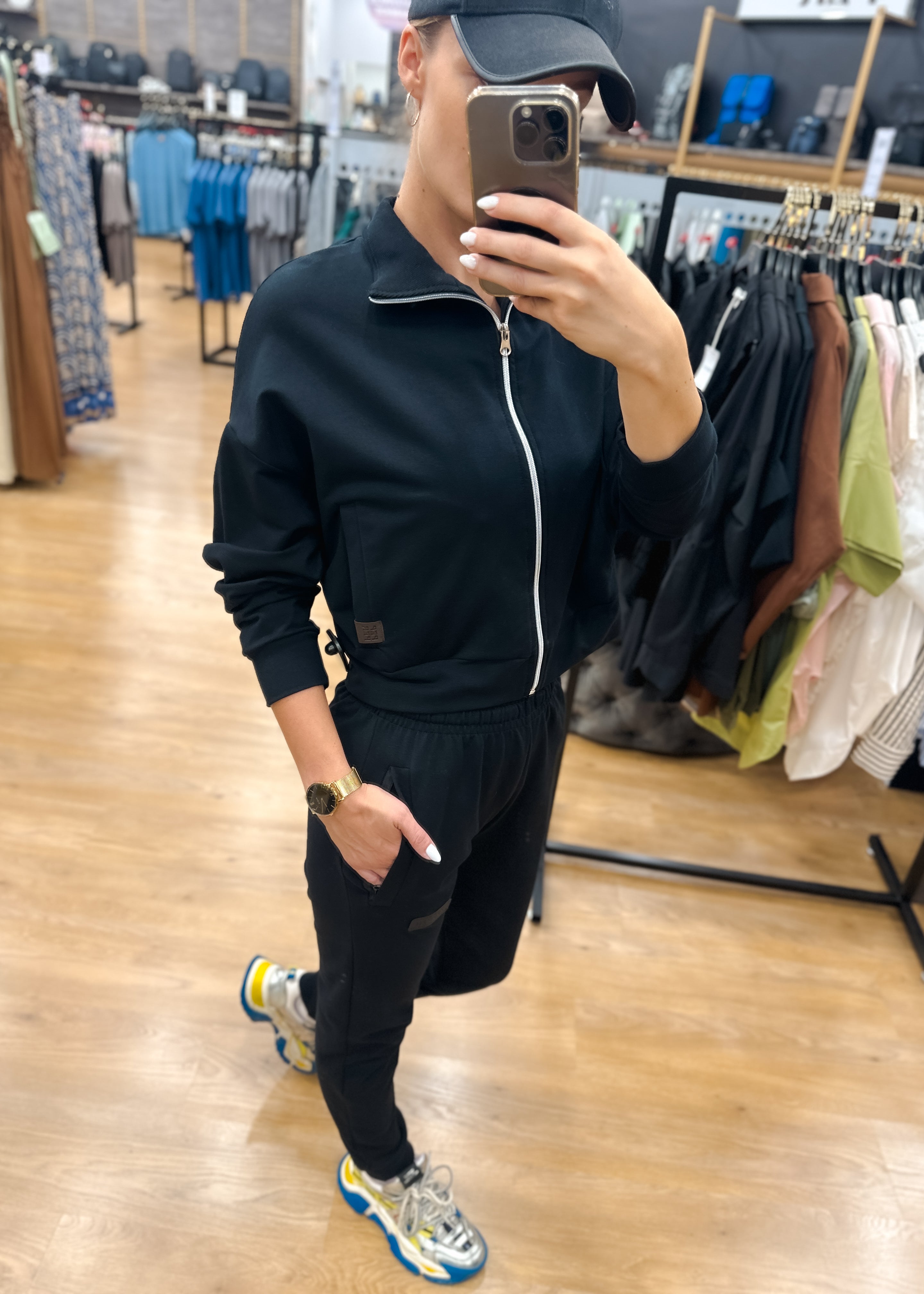 PEPPER sweet black sweater with zipper for women 