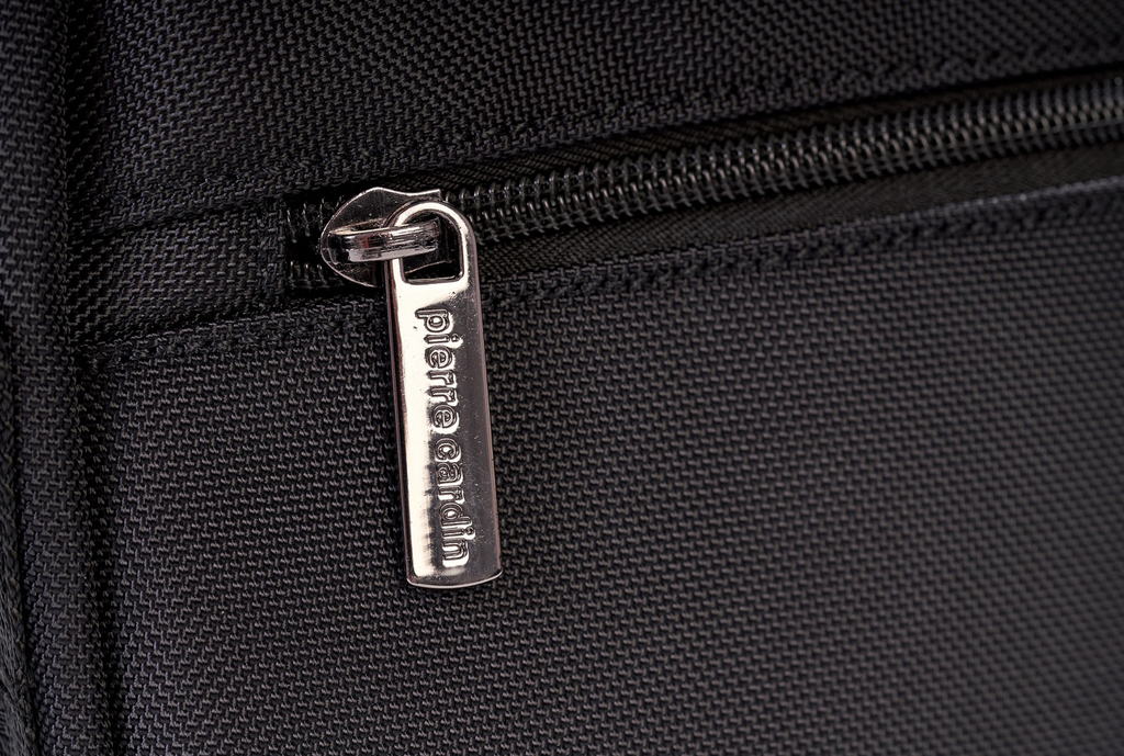 Pierre Cardin juoda eko odos rankinė vyrams