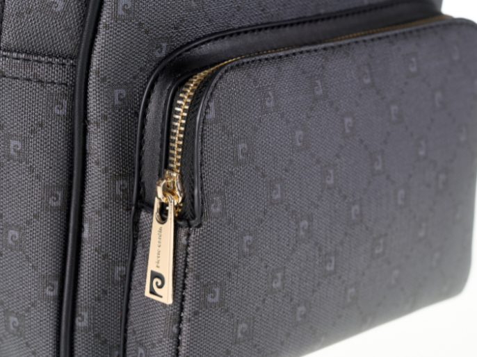 Pierre Cardin juoda kuprinė moterims