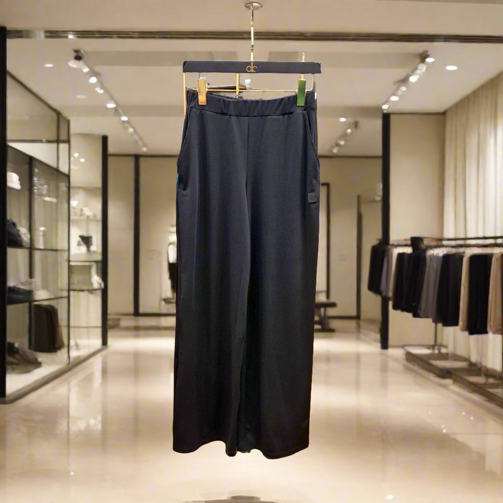 PEPPER juodos platėjančios kelnės moterims