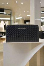 Pierre Cardin juoda eko odos piniginė moterims