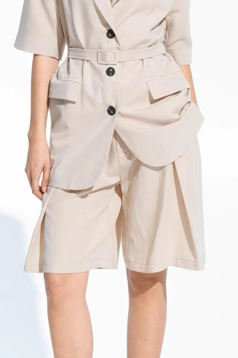 LUMINA kreminiai šortai moterims