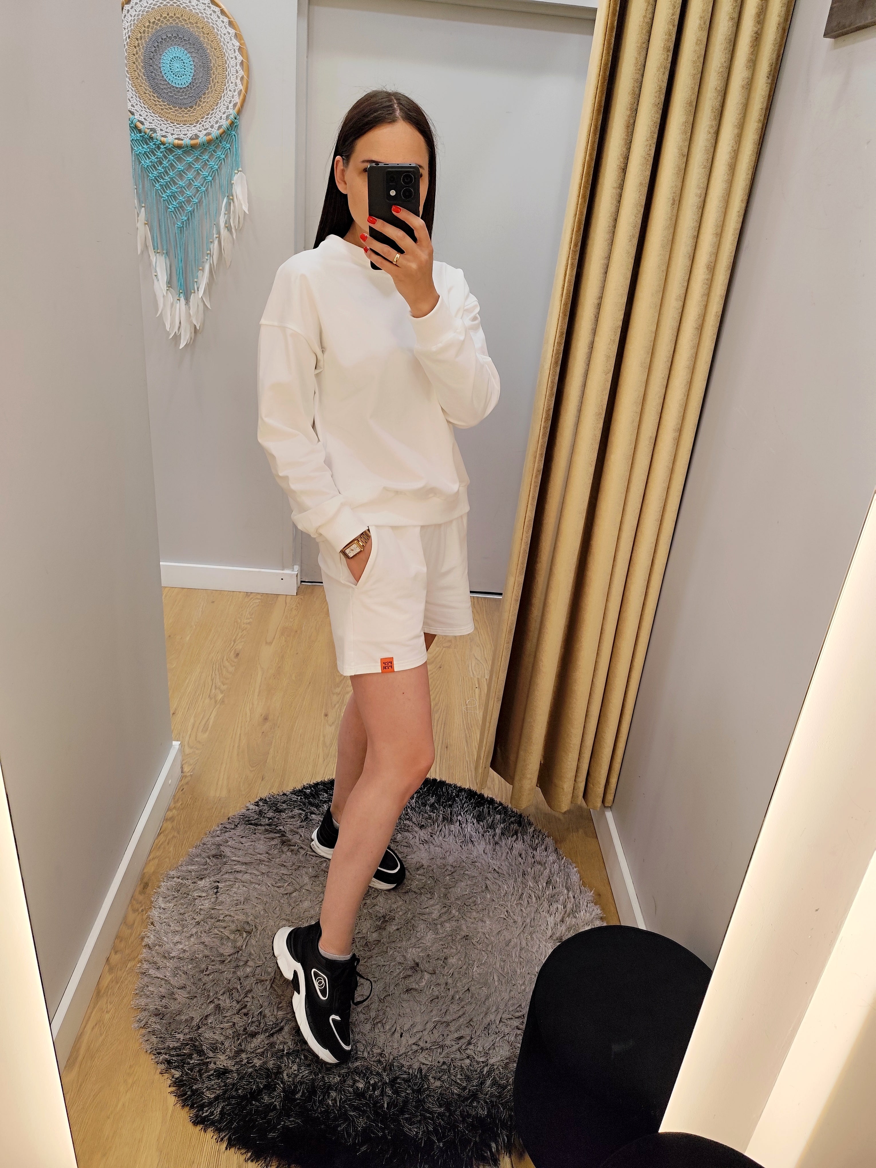 PEPPER Of White šortai moterims