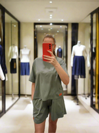 PEPPER Vetiver platėjantys ploni šortai moterims