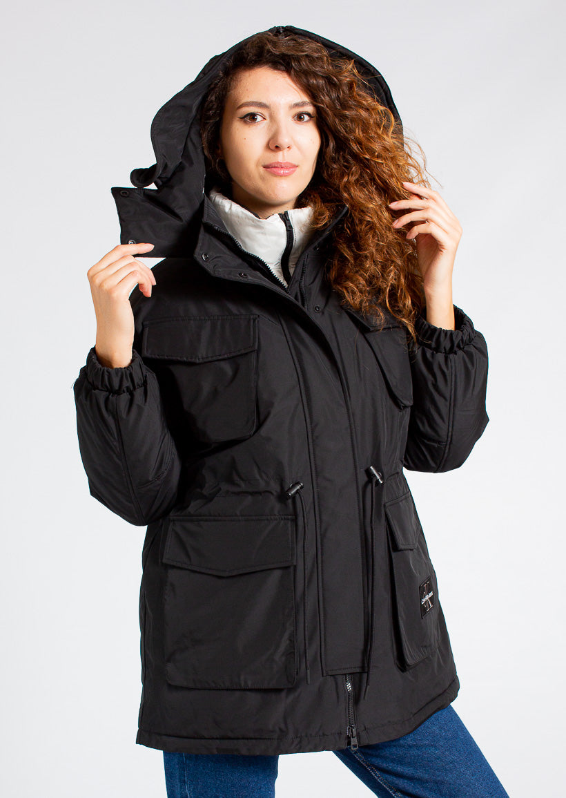 CALVIN KLEIN juoda striukė moterims