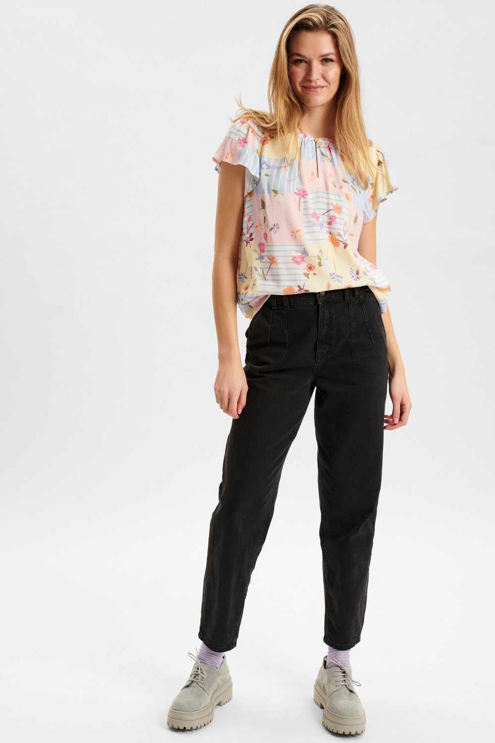 NUMPH lightweight blouse for women