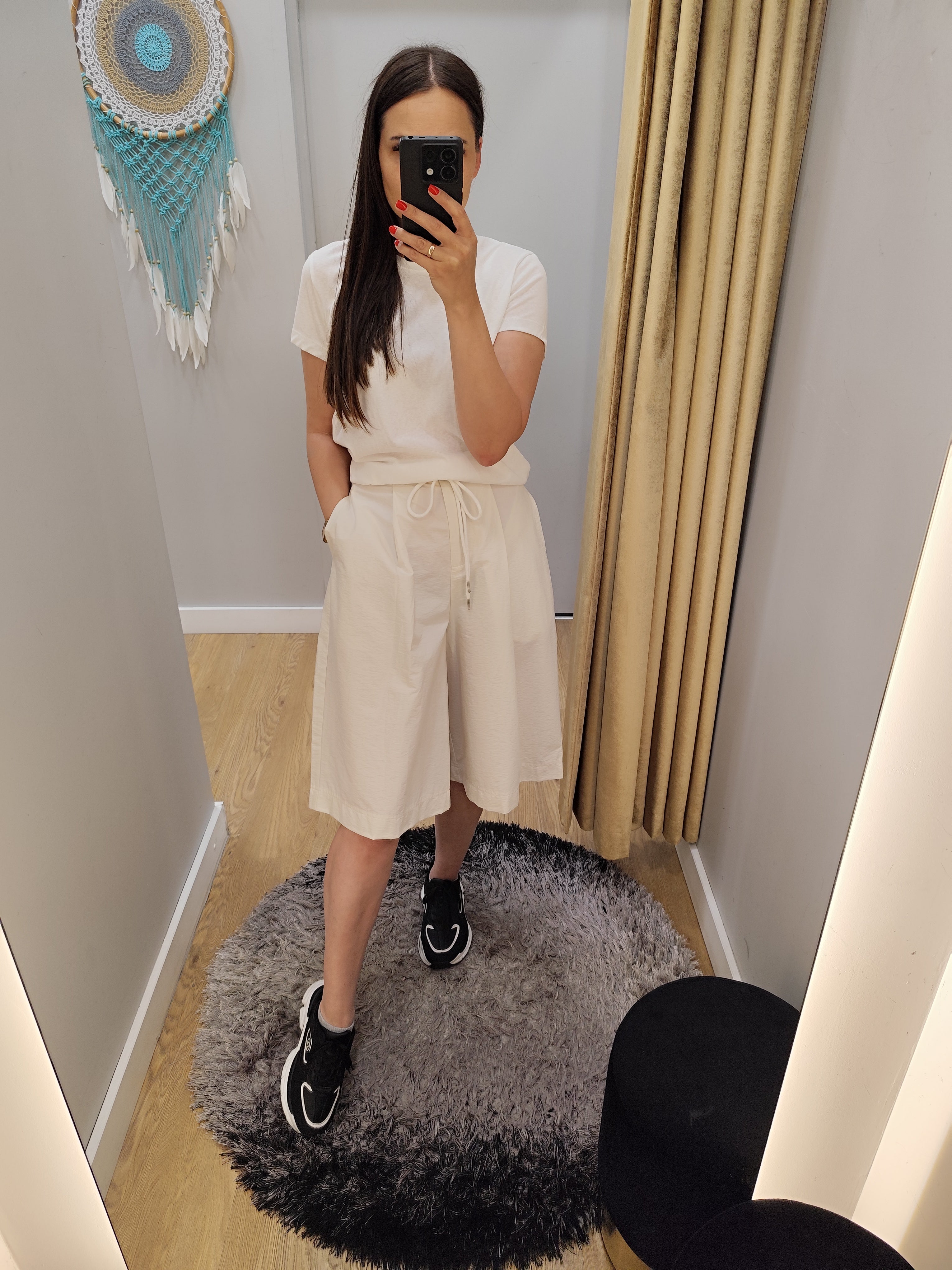 GIOYA & Co Cream White šortai moterims