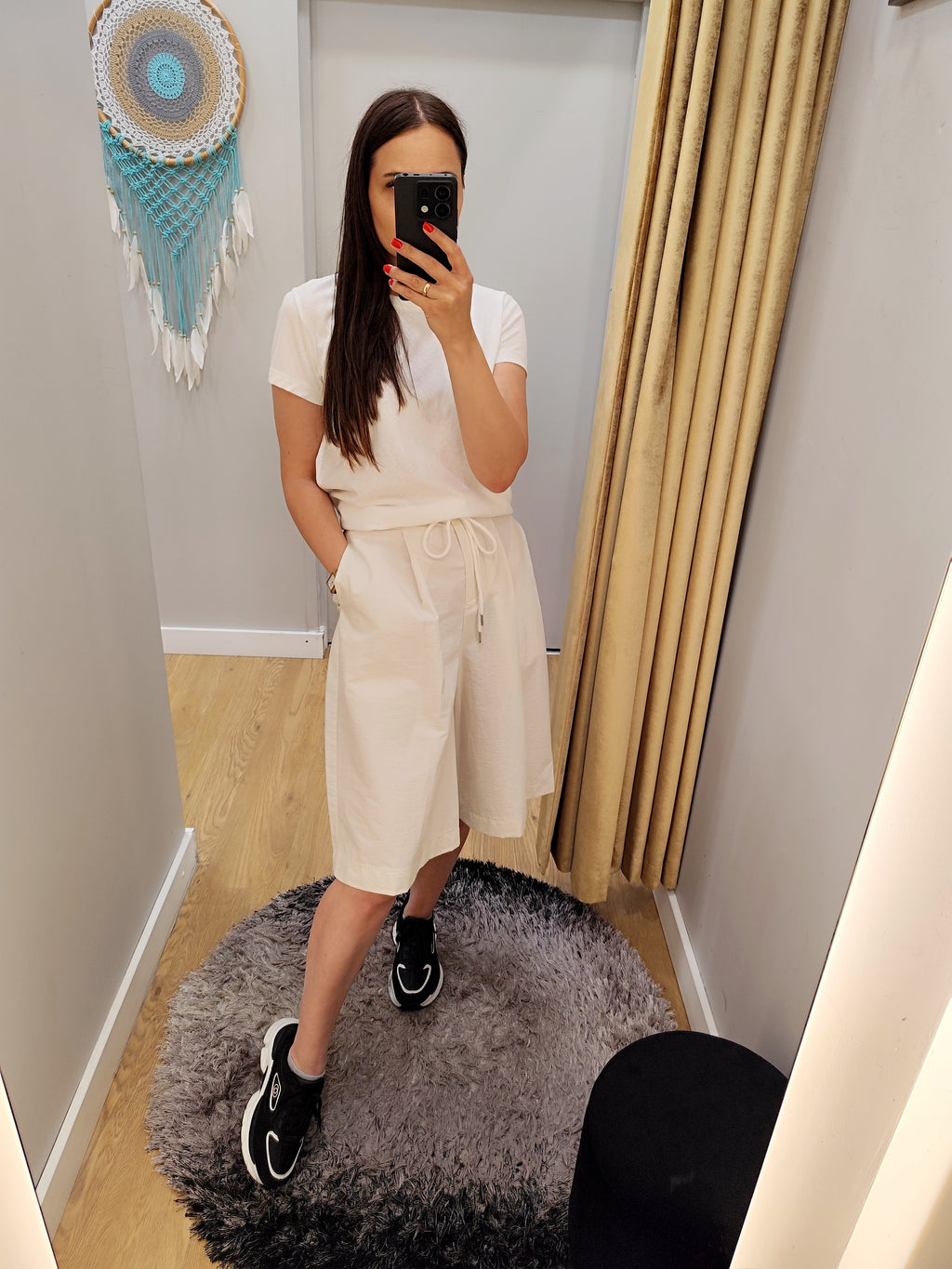 GIOYA & Co Cream White šortai moterims