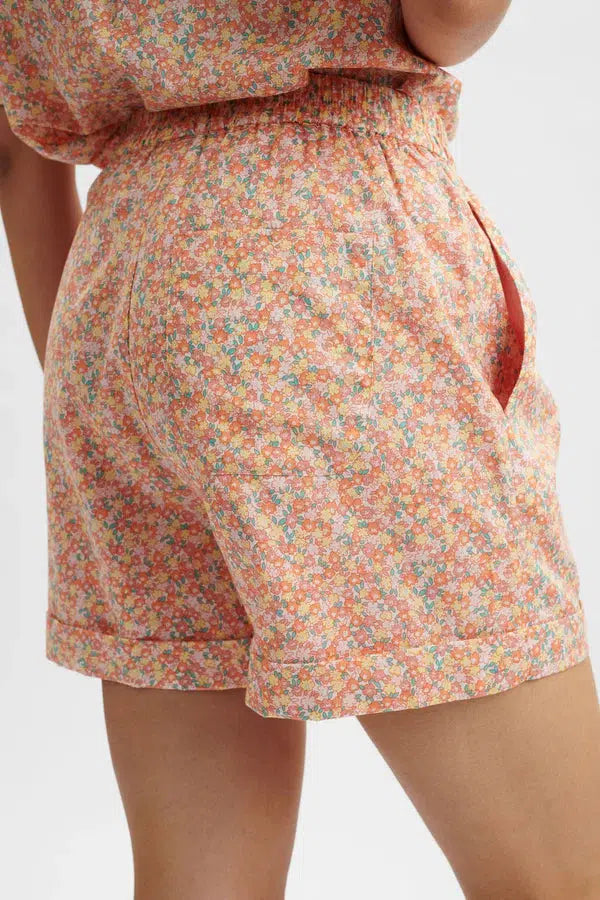 Numph gėlėti šortai